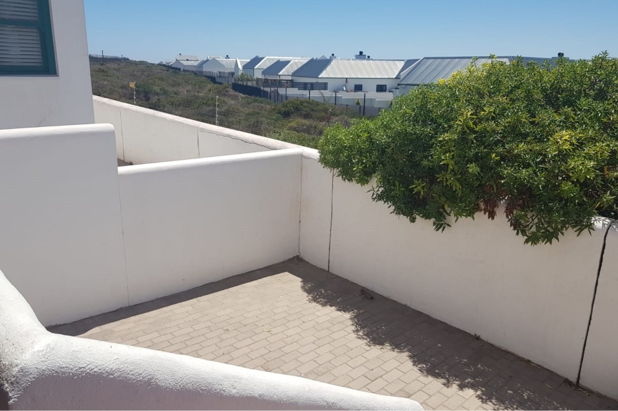 To Let 6 Bedroom Property for Rent in Apollo Ridge Western Cape